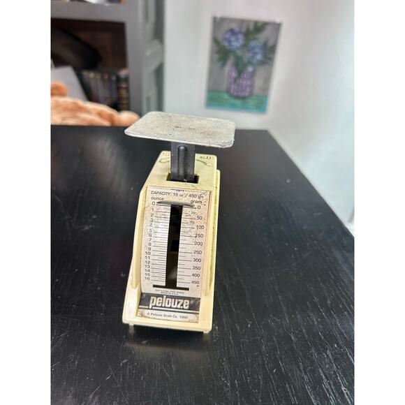 Mini- vintage Off white Kitchen scale- has wear and grim - Pelouze 1992 - Picture 8 of 8
